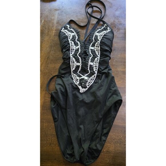 NWOT Becca S Deep V Black White Lace up Back Swimsuit 126630 - Picture 1 of 2